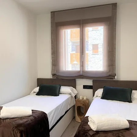 Apartment Aneto - Confort Moderno En El Corazon De Benasque
