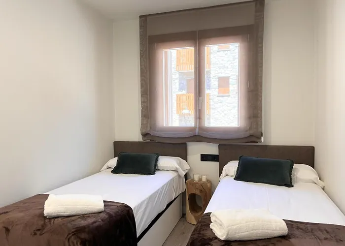 Apartamento Aneto - Confort Moderno En El Corazón De Benasque